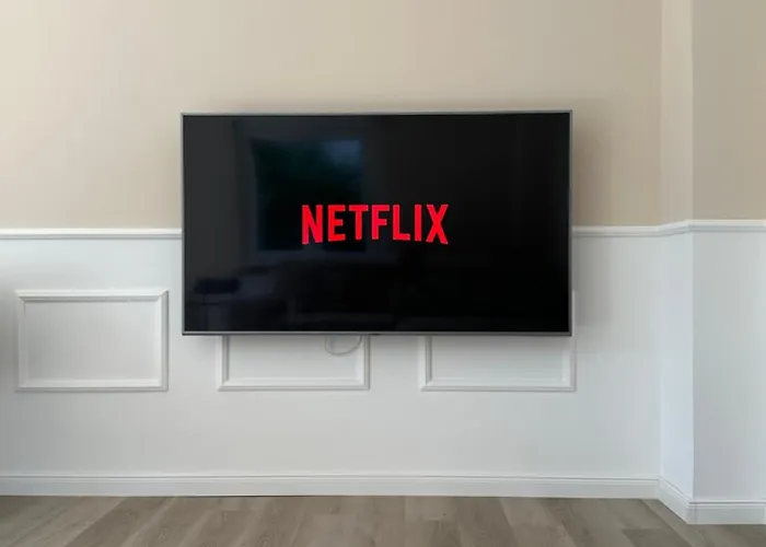 Διαμέρισμα Moderne Voll Moebliert Und Zentral