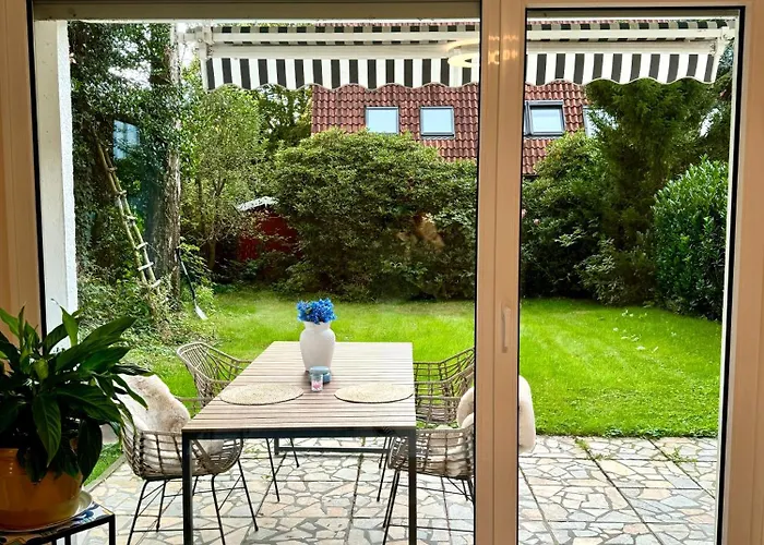 Moderne Voll Moebliert Und Zentral Ντόρτμουντ