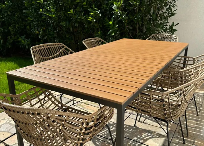 Apartmán Moderne Voll Moebliert Und Zentral *